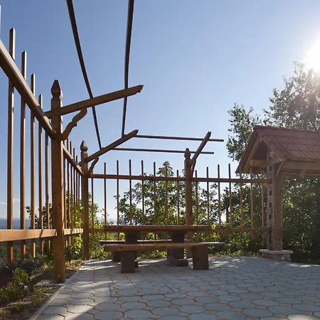 Vineyard Lustek - Happy Apartment Novo Mesto